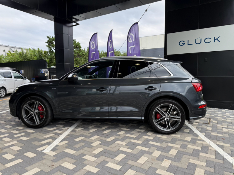 アウディ SQ5 中古車