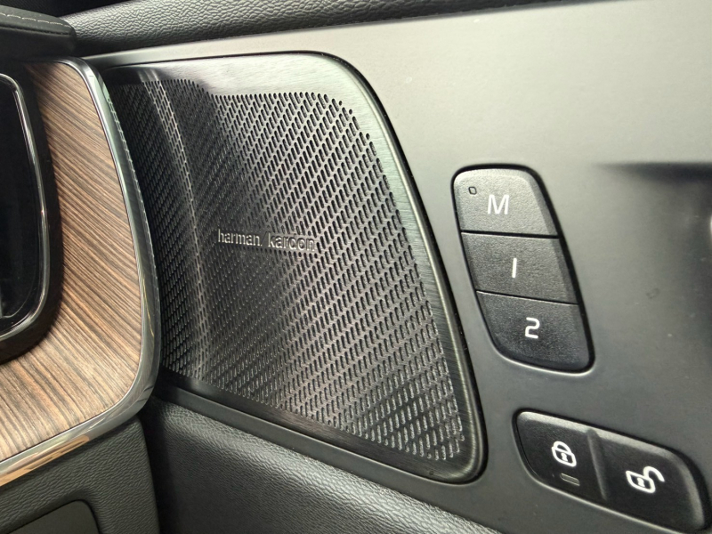 ボルボ XC60 中古車