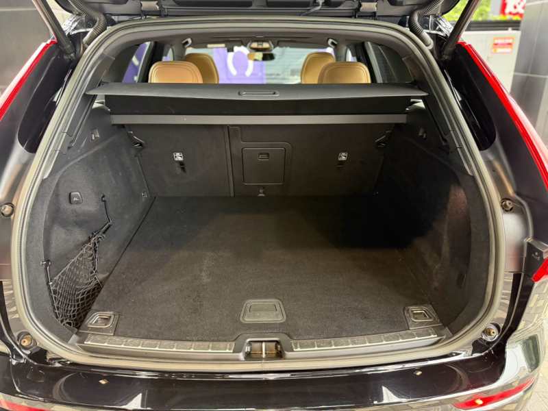 ボルボ XC60 中古車