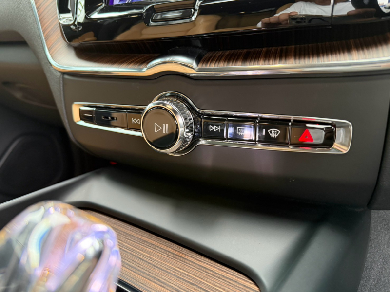 ボルボ XC60 中古車