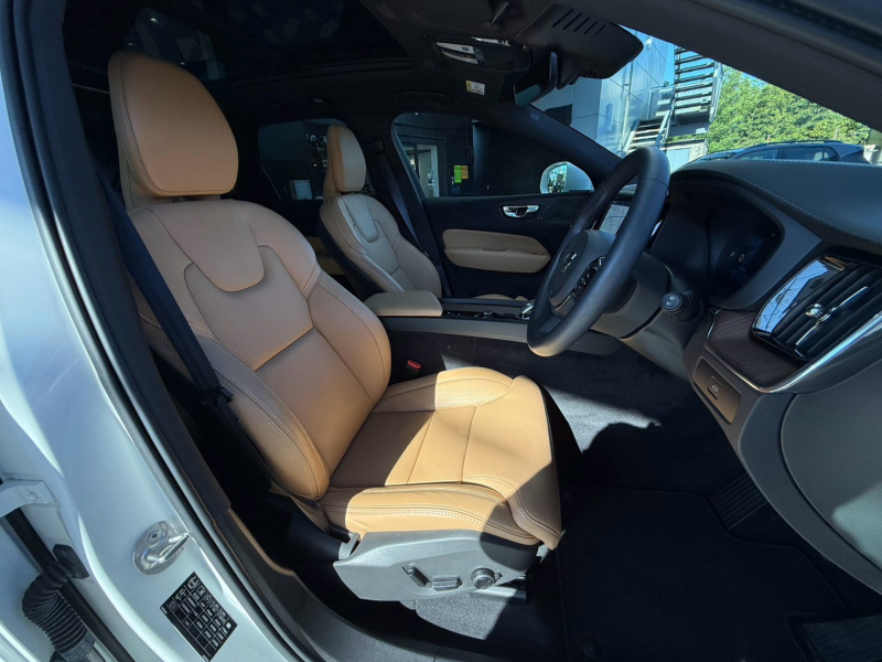 ボルボ XC60 中古車