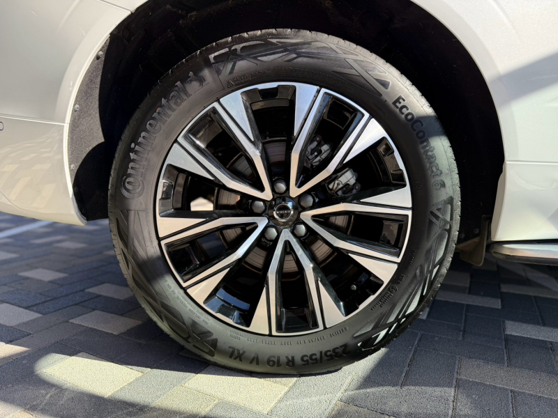 ボルボ XC60 中古車