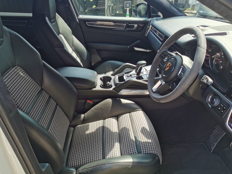 ポルシェ カイエンクーペ 中古車