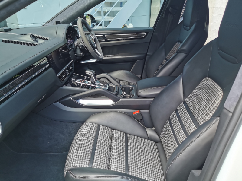 ポルシェ カイエンクーペ 中古車