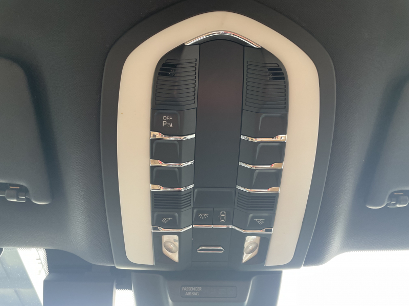 ポルシェ マカン 中古車