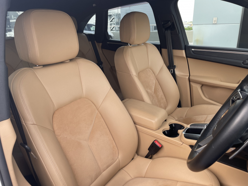 ポルシェ マカン 中古車