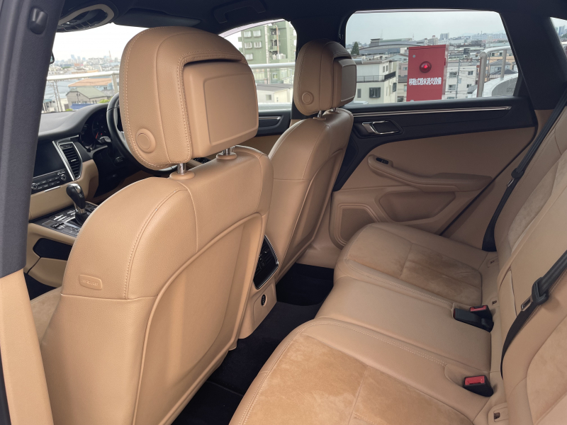 ポルシェ マカン 中古車