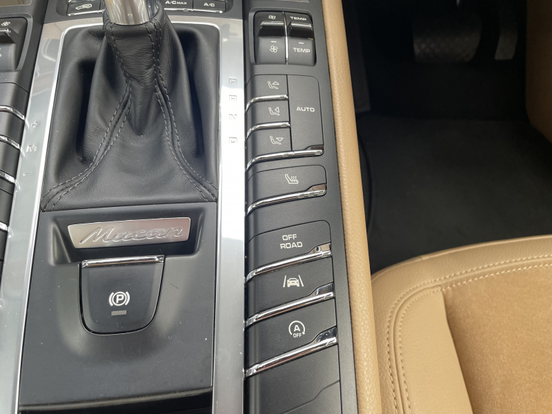 ポルシェ マカン 中古車