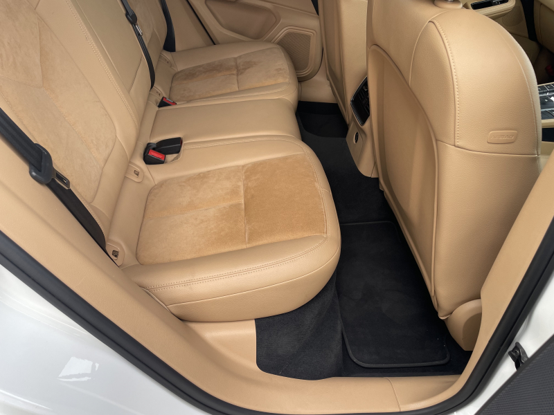 ポルシェ マカン 中古車