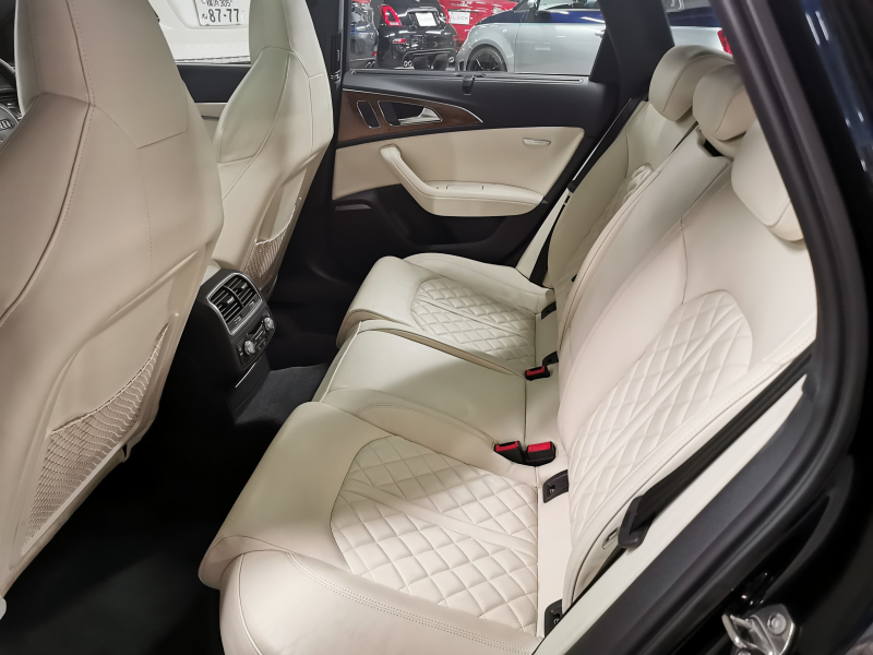 アウディ S6 中古車