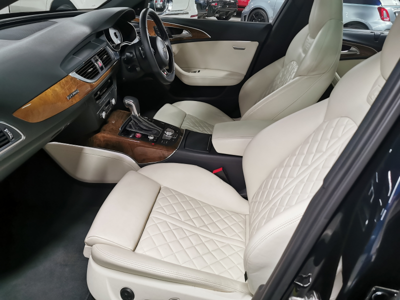 アウディ S6 中古車