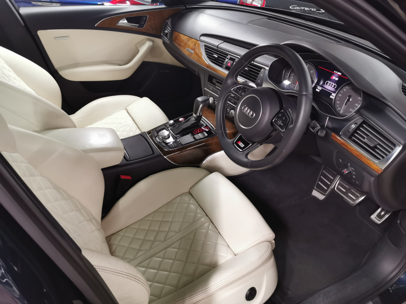 アウディ S6 中古車