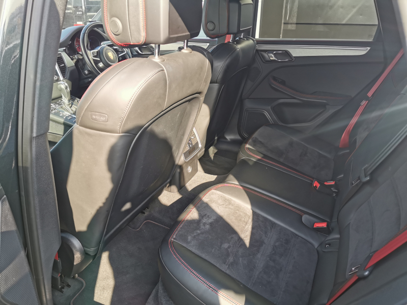 ポルシェ マカン 中古車