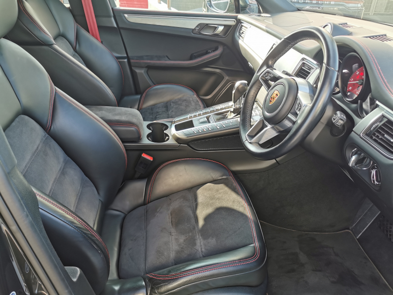 ポルシェ マカン 中古車