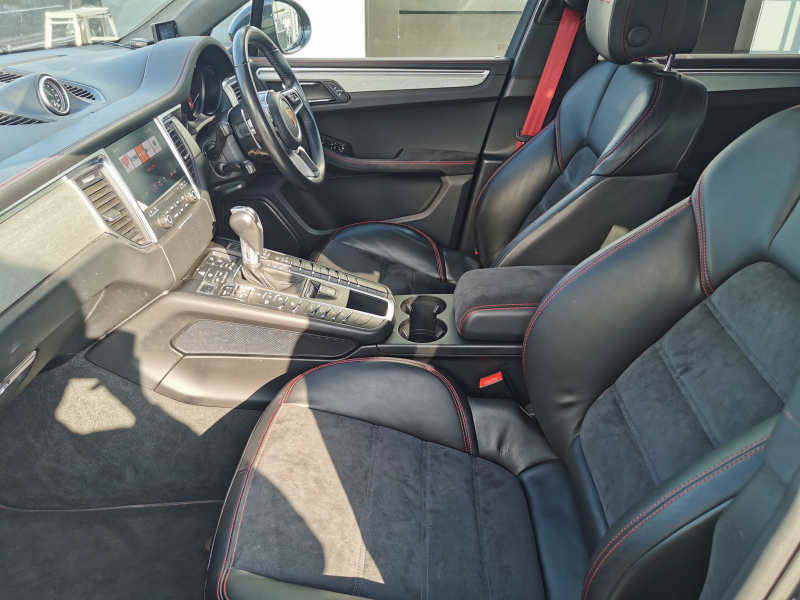 ポルシェ マカン 中古車