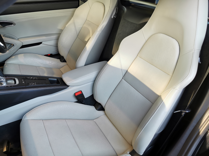 ポルシェ 718 ケイマン 中古車