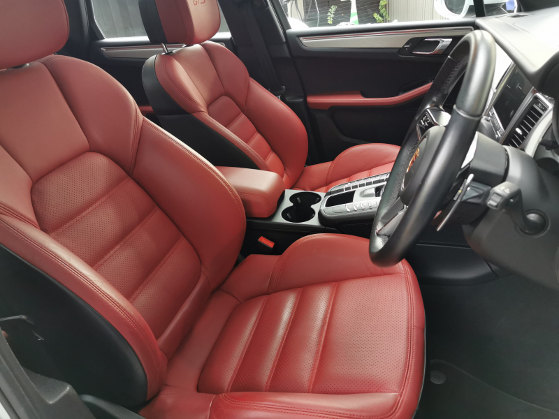 ポルシェ マカン 中古車