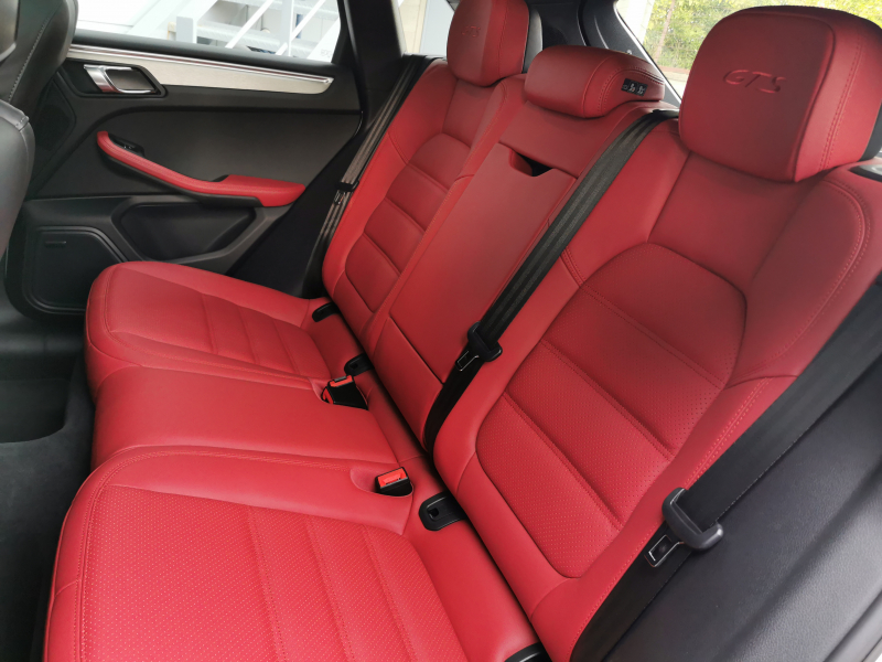 ポルシェ マカン 中古車