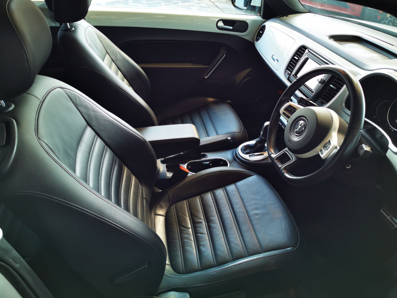 フォルクスワーゲン ビートル 中古車