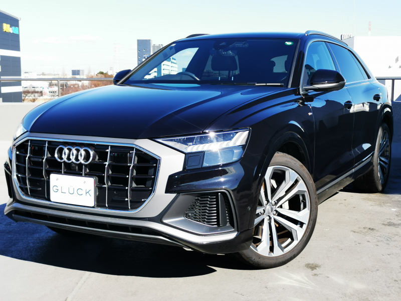 アウディ Q8 中古車