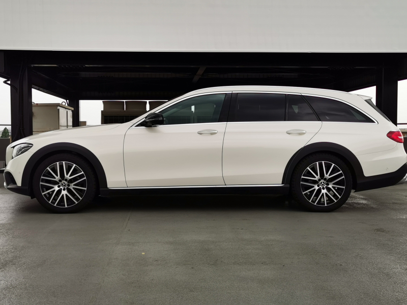 メルセデスベンツ Eクラス 中古車