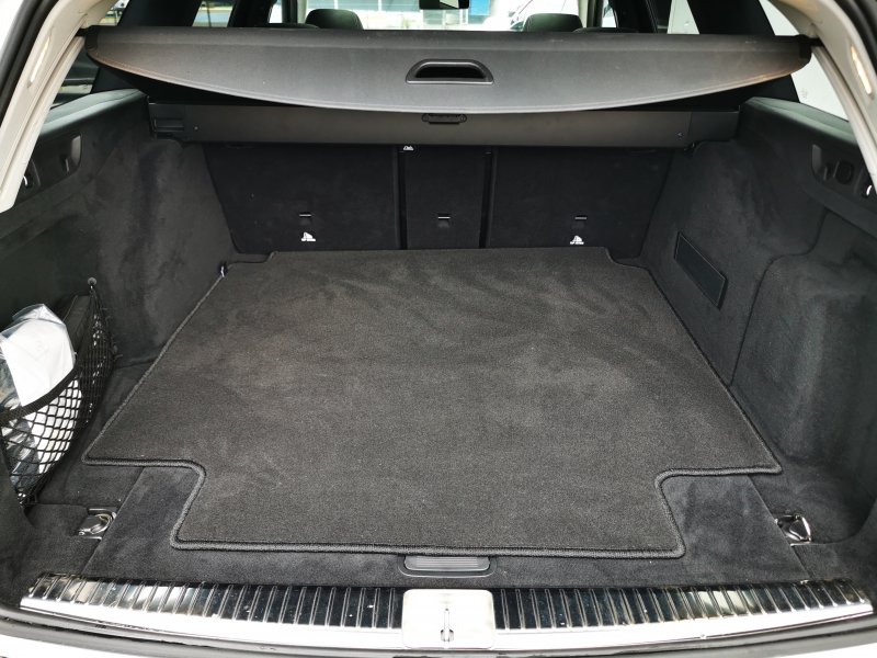 メルセデスベンツ Eクラス 中古車