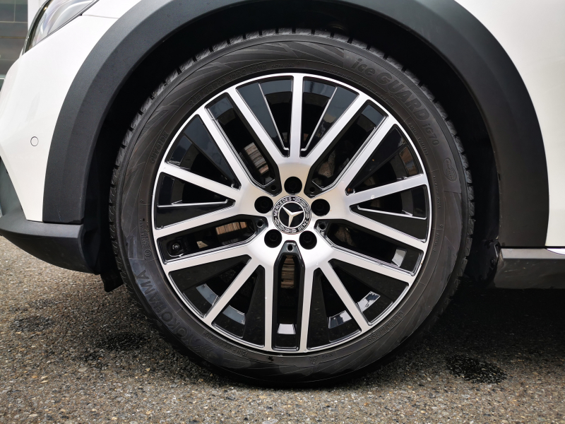 メルセデスベンツ Eクラス 中古車