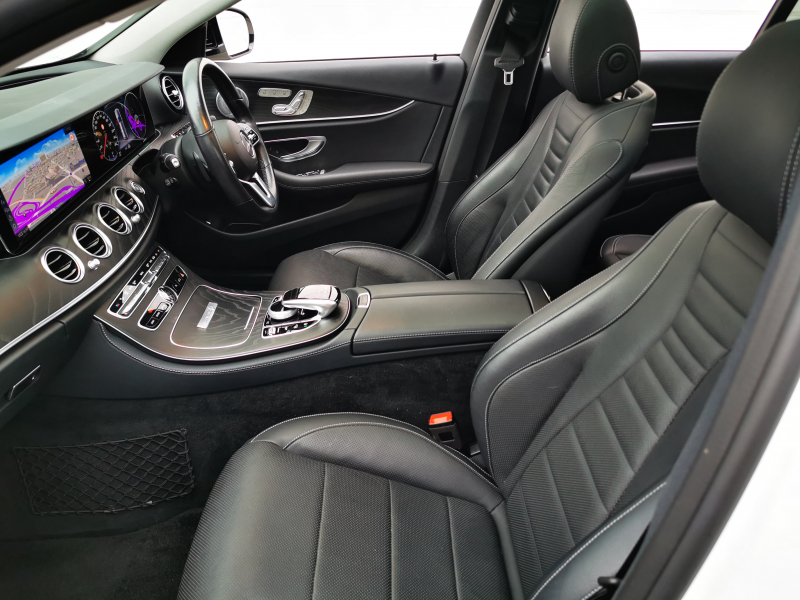 メルセデスベンツ Eクラス 中古車