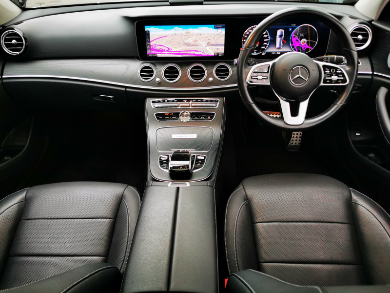 メルセデスベンツ Eクラス 中古車