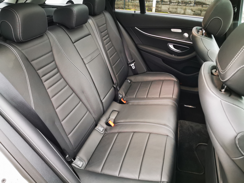 メルセデスベンツ Eクラス 中古車