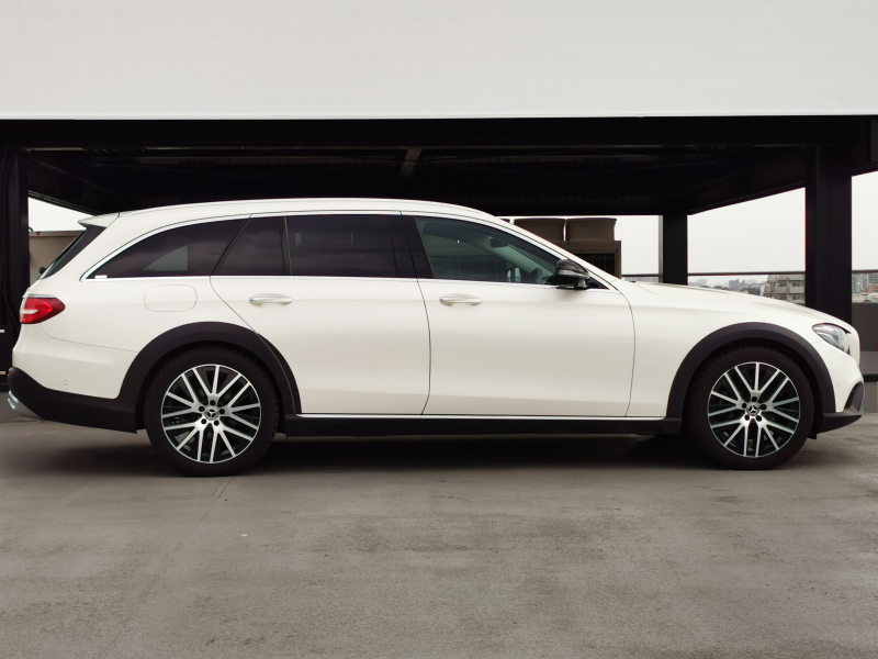 メルセデスベンツ Eクラス 中古車