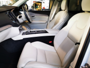 ボルボ XC90 中古車