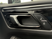 ポルシェ マカン 中古車