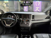 トヨタ(US) シエナ 中古車