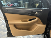 ポルシェ マカン 中古車