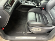 ポルシェ マカン 中古車