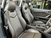 アウディ TT RS ロードスター 中古車