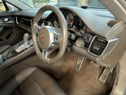 ポルシェ パナメーラ 中古車