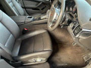 ポルシェ パナメーラ 中古車