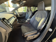 ボルボ XC40 中古車