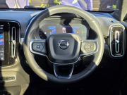 ボルボ XC40 中古車