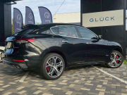 マセラティ レヴァンテ 中古車