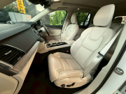 ボルボ XC90 中古車