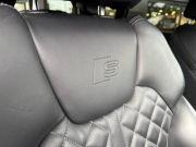 アウディ SQ5 中古車