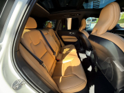 ボルボ XC60 中古車