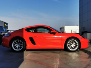 ポルシェ 718 ケイマン 中古車