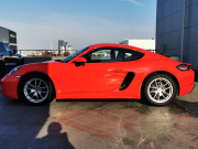 ポルシェ 718 ケイマン 中古車