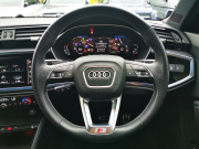 アウディ Q3 中古車