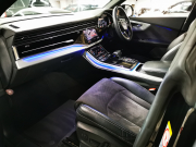 アウディ Q8 中古車