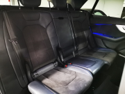 アウディ Q8 中古車